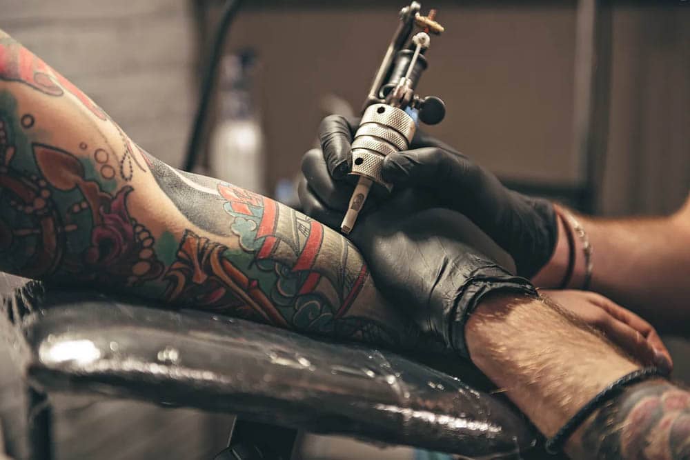 conectar tatuajes para completar brazo